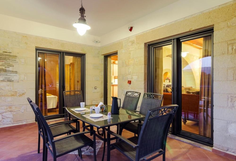 Kalives Orchard Villas