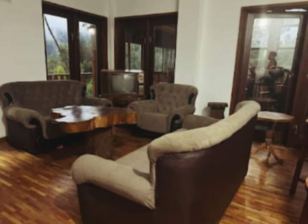 Thalagala Oya Resort