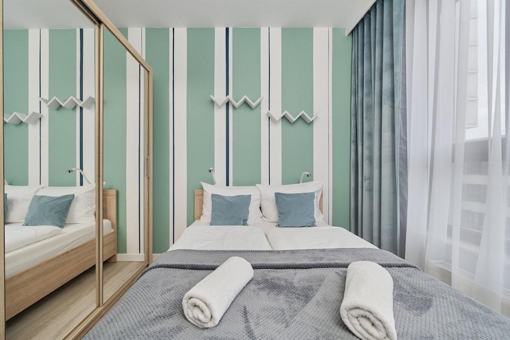 Odra Tower Apartment Wrocław by Renters
