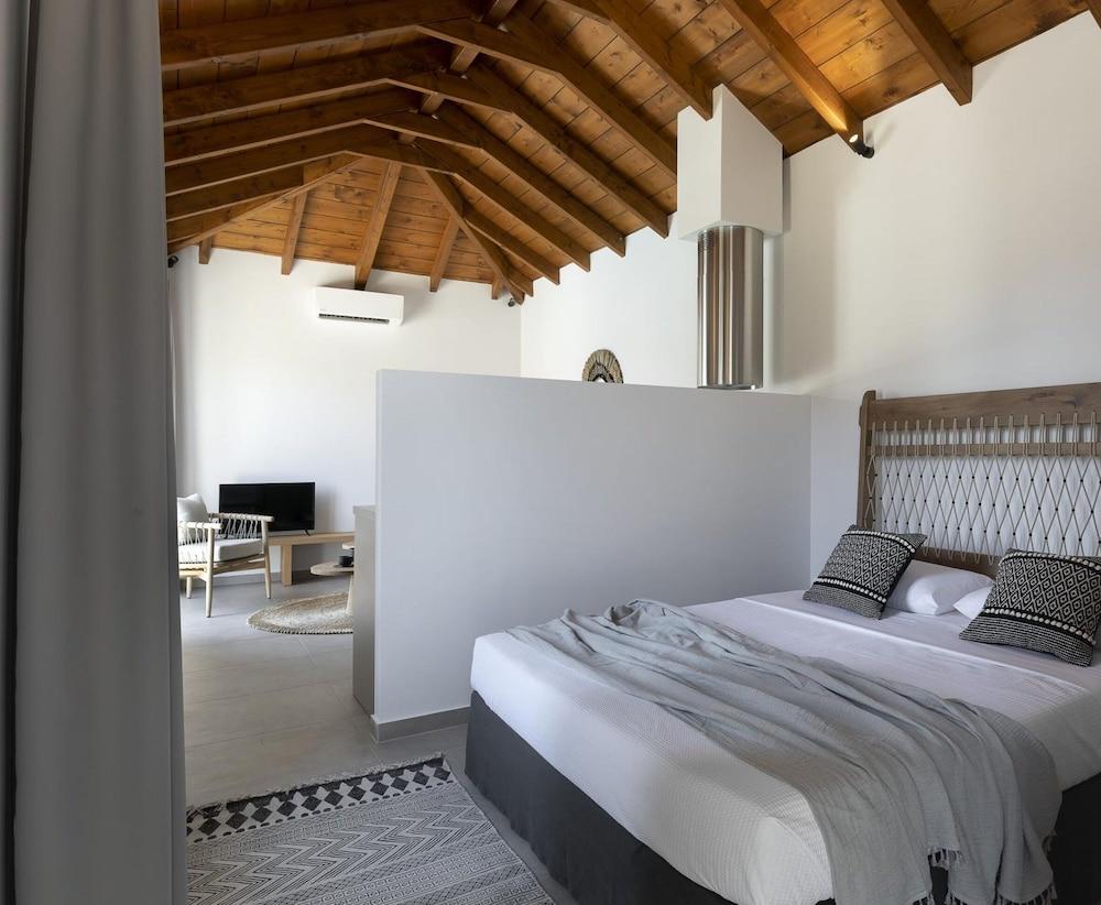 Lichnos Luxury Studio