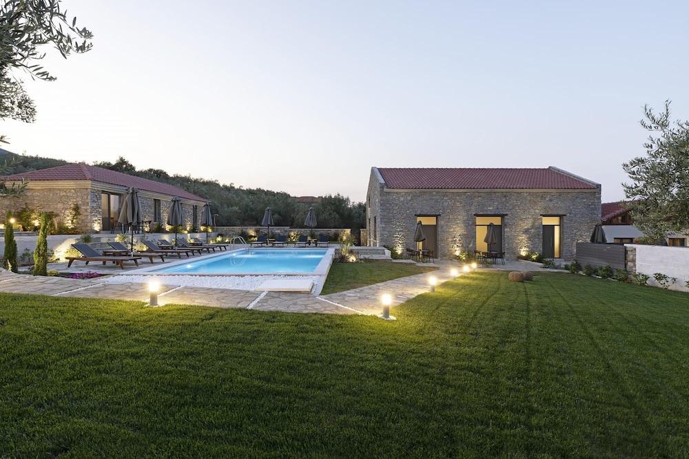 Lichnos Luxury Maisonette 2