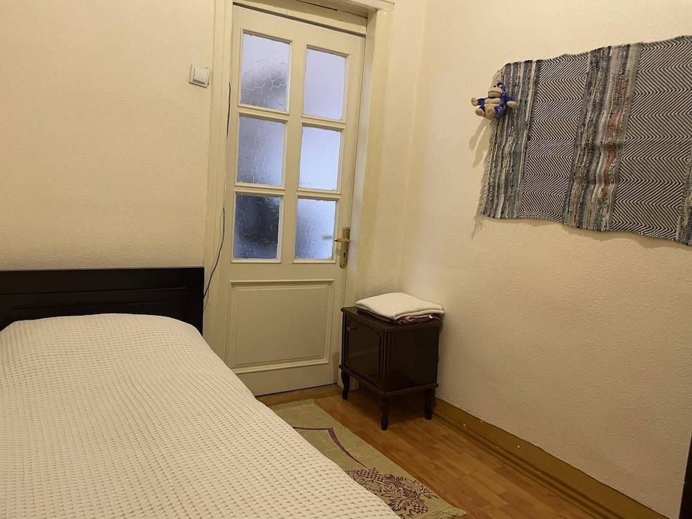 Impeccable 2-bed Apartment in Central Tbilisi