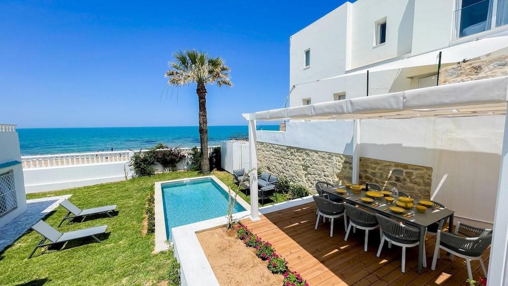 The Sea House Beach Front Villa With Pool