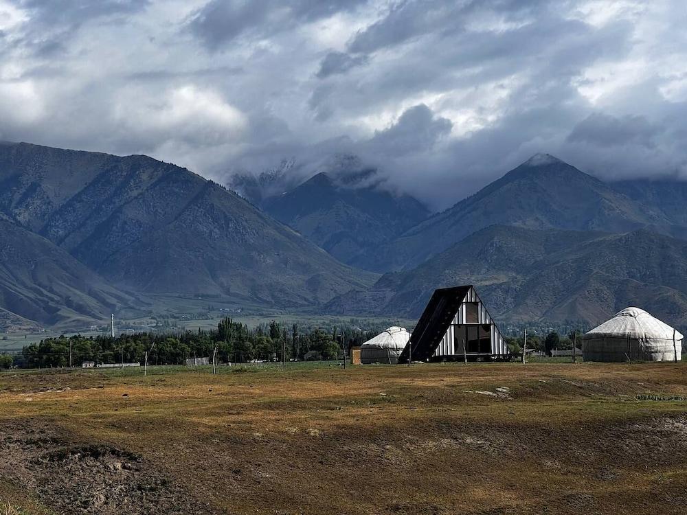 Glamping Svetlyi Mys