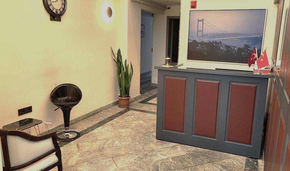 Shishly Palace Hotel