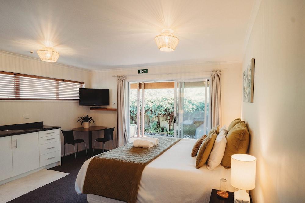 Paradise Valley Lodge