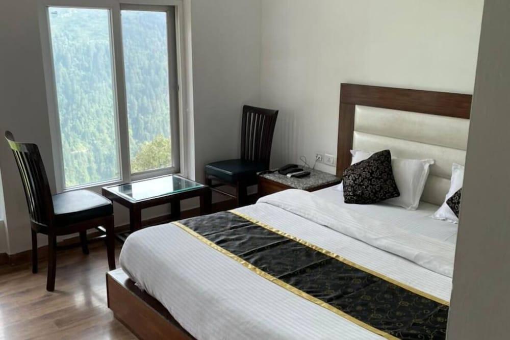 Goroomgo Namaskar Heights Dalhousie