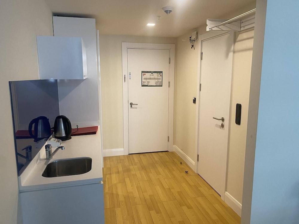 Orbi City Apartament