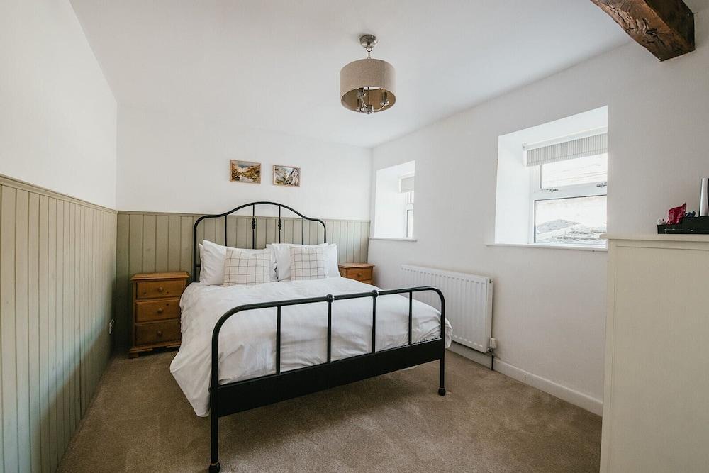 Miresfield Farm Bed & Breakfast