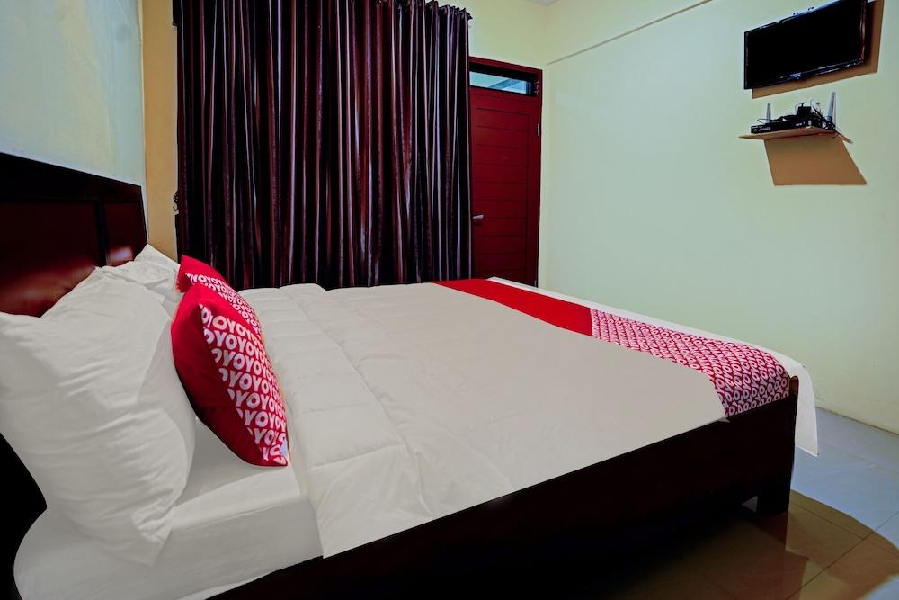 OYO 90331 Hotel Toba Shanda