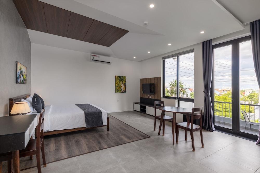 Charm Champion Villa Hoian