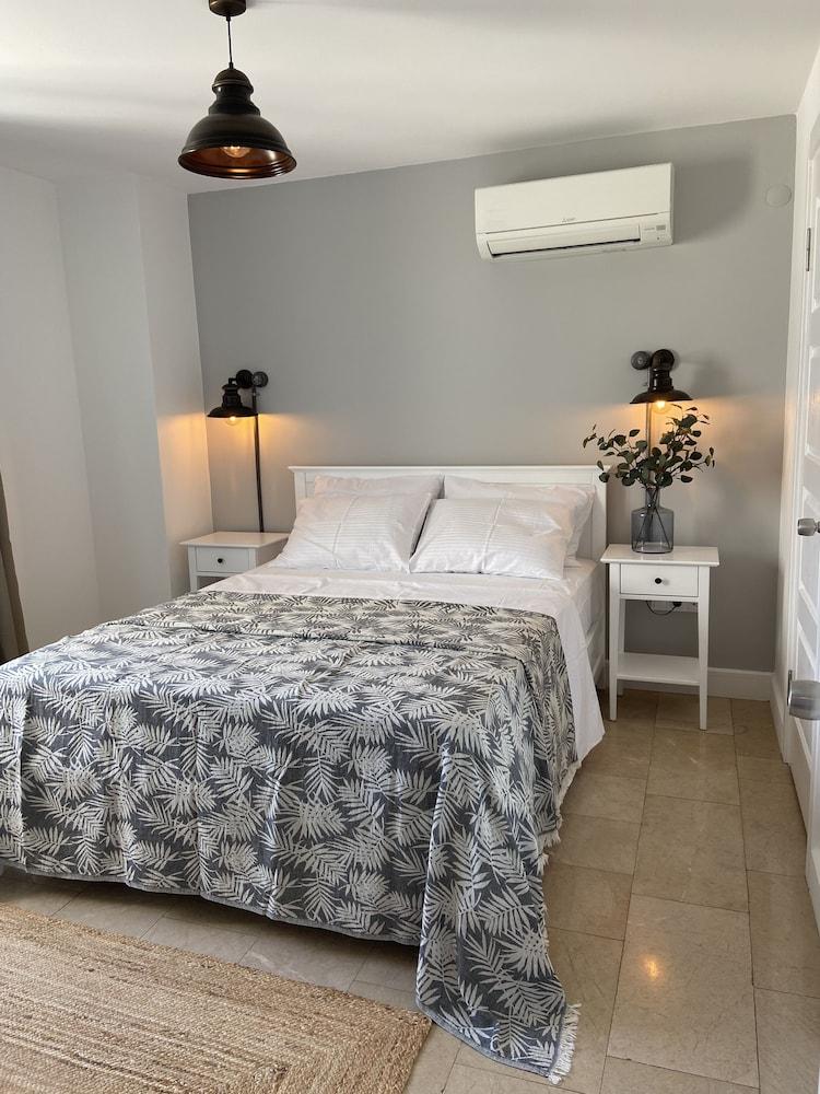 Alaçatı Moonbox Hotel