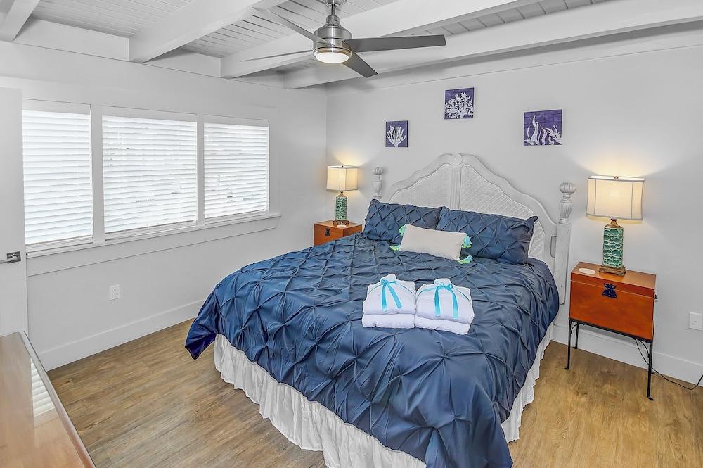 13403 Oleander Dr - Mermaid's Dream