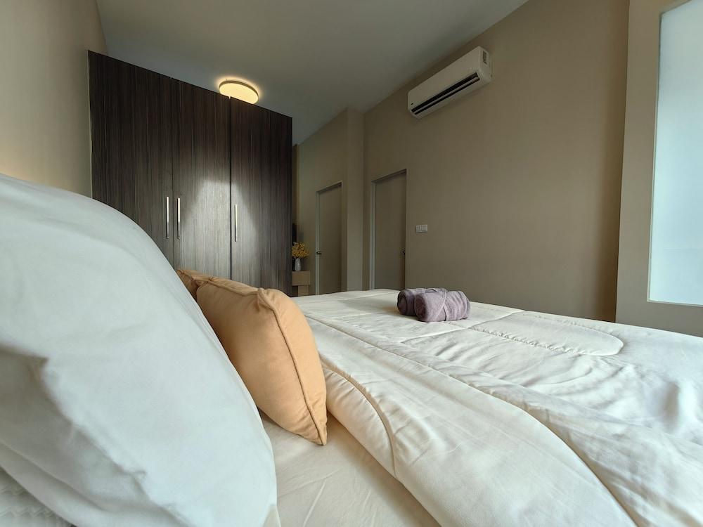 Attic Home Melaka Silverscape Residence