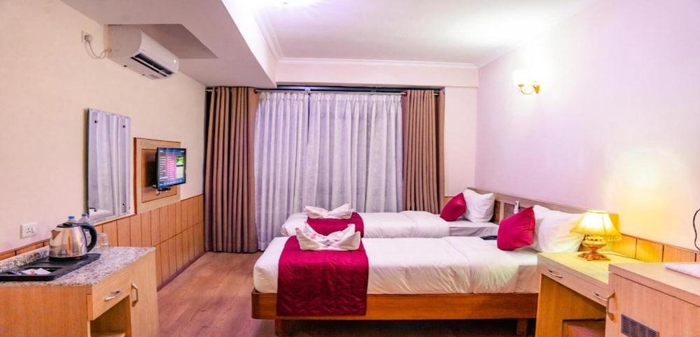 MeroStay 137 Hotel Eye