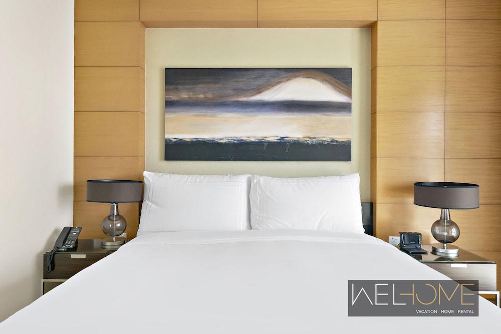 WelHome - Breathtaking Apt with Partial View of Burj Khalifa