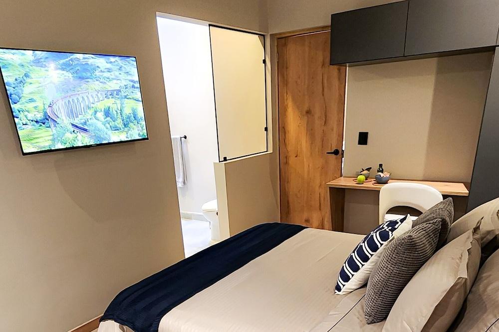 Luxury Home In Las Lomas