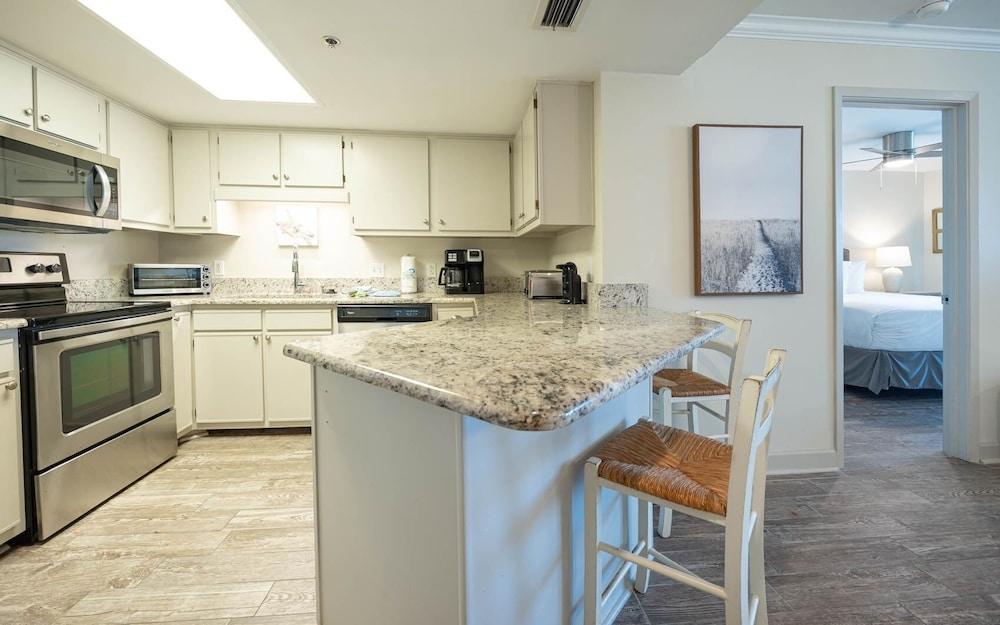 Phoenix Vii 7316 2 Bedroom Condo