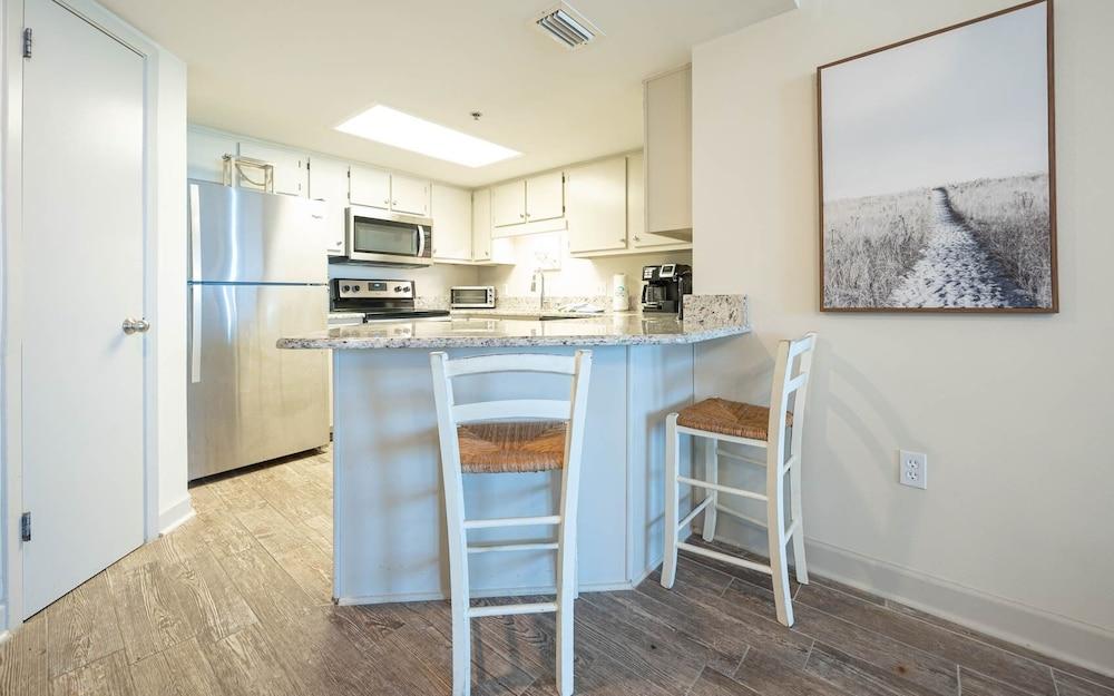 Phoenix Vii 7316 2 Bedroom Condo