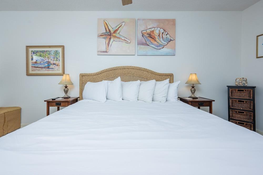 Phoenix X 404 3 Bedroom Condo