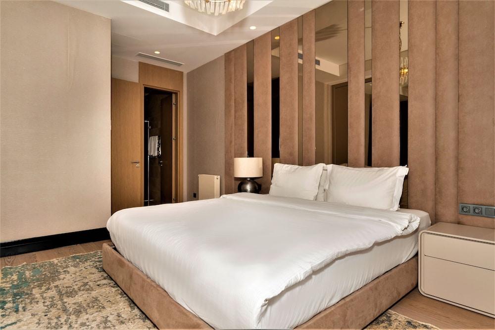 Gala Suites & Villas