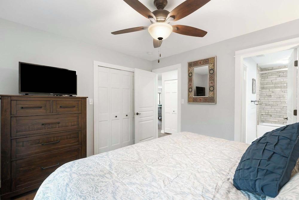 Brookside Duo - Peaceful Views!