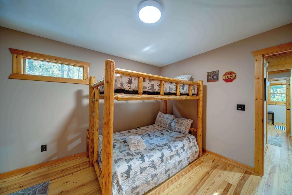 Buck Valley Lodge Mountain Getaway!