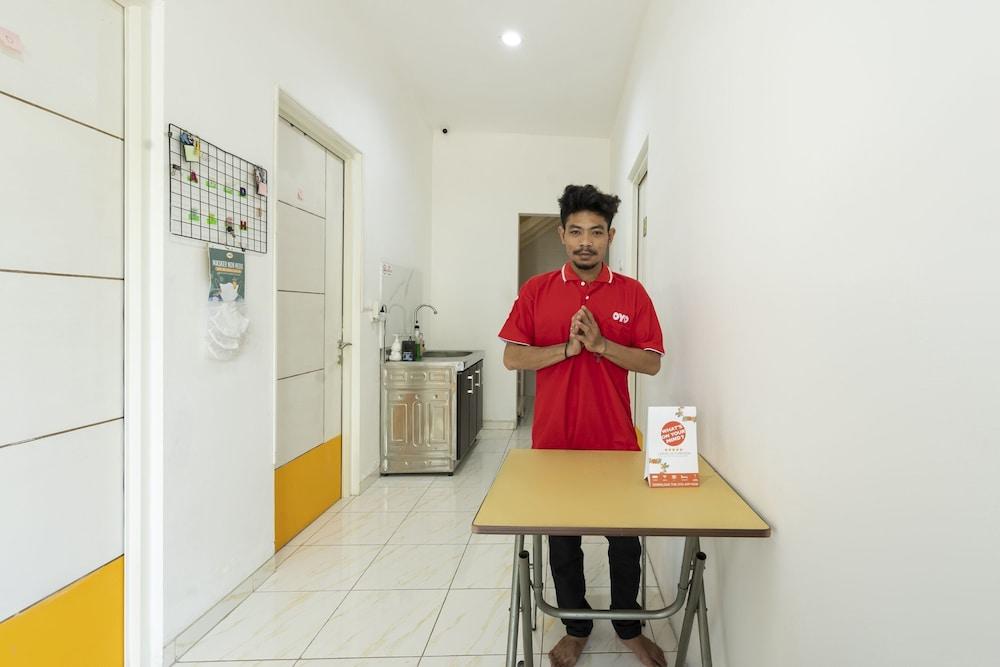 OYO Life 3782 Gunung Anyar