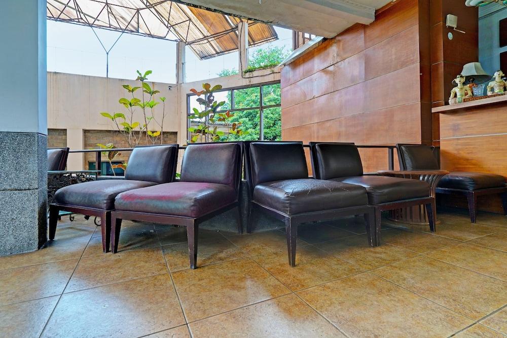 Super OYO Capital O 91810 Hotel Balebat 2