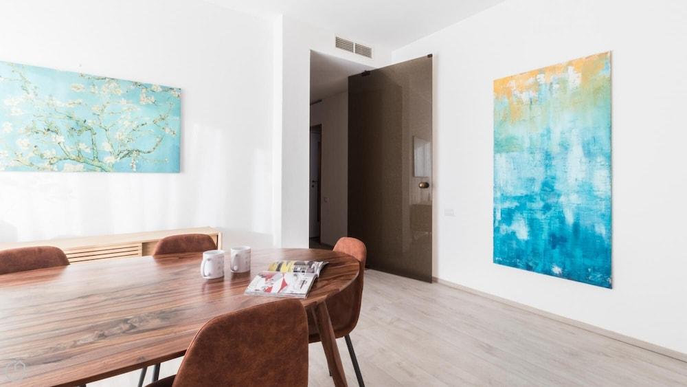 Italianway - Carducci 89