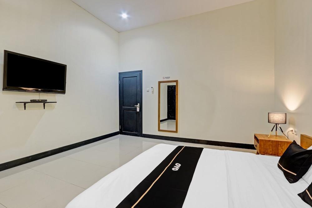 Capital O 90811 Myhome