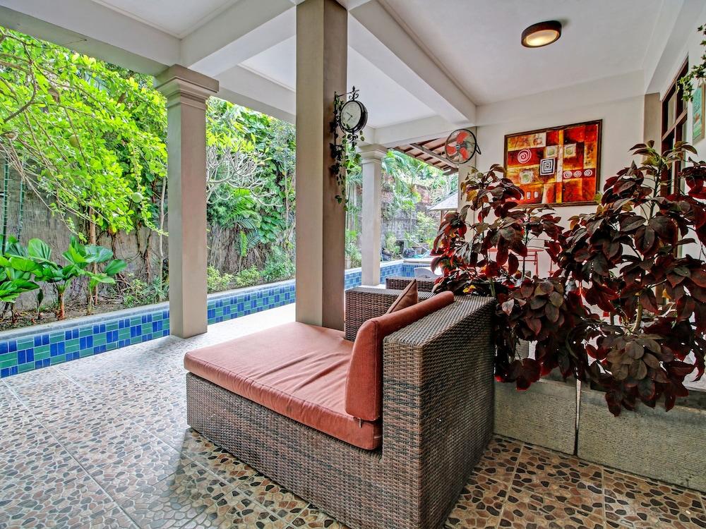 OYO 91300 Sunny Side Villa