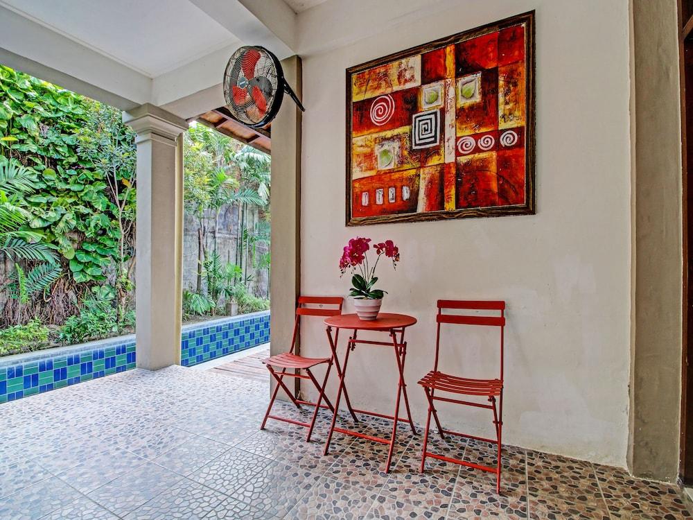 OYO 91300 Sunny Side Villa