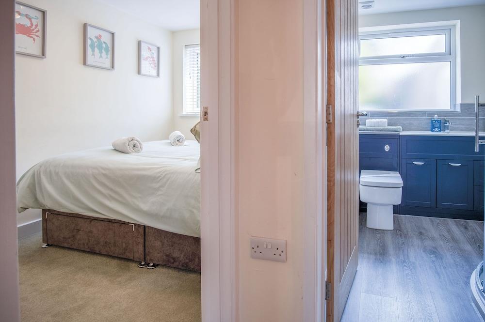 Myrtle - 1 Bedroom Apartment - Saundersfoot