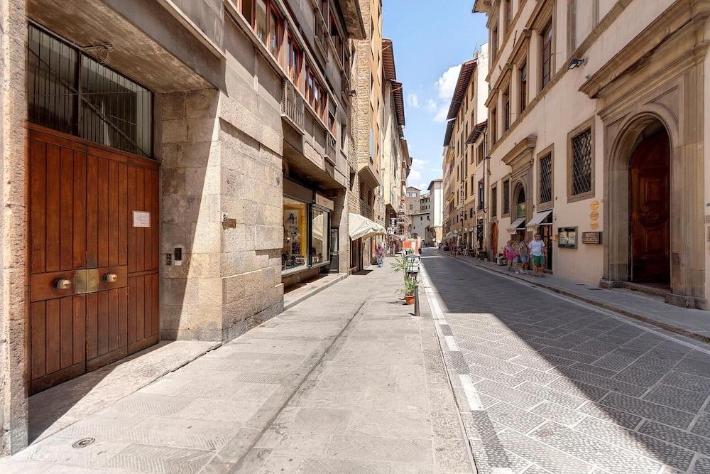 Ponte Vecchio 4 Bedrooms