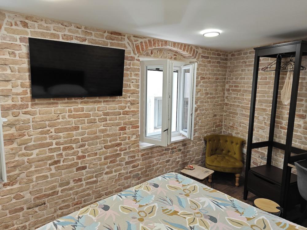 Luxury Authentic Studio Split Old-Town