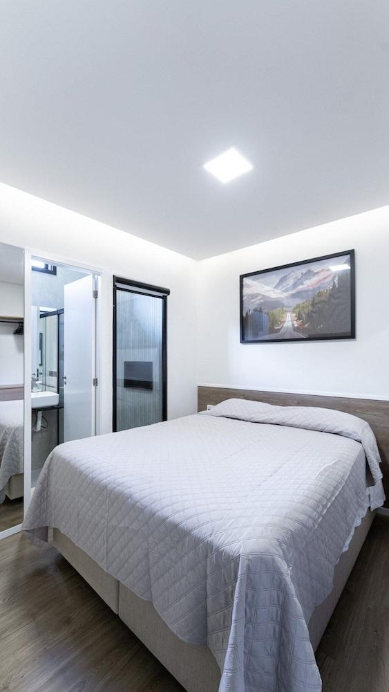 Hotel Home Green Home