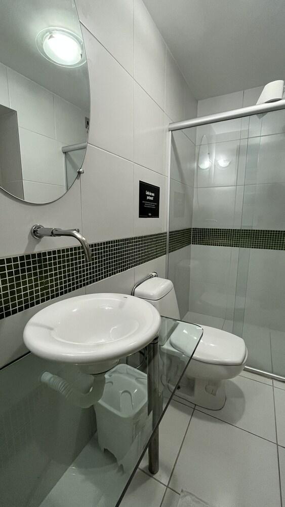 Nuh Hostel - Lourdes