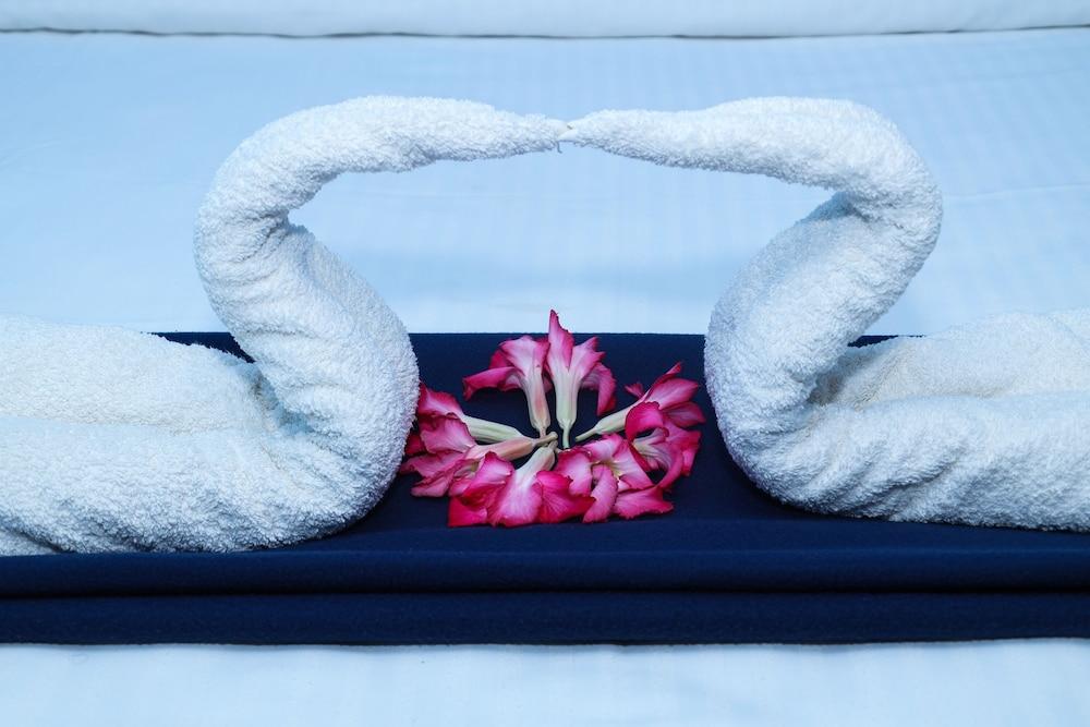 Dolphin Beach Guest House