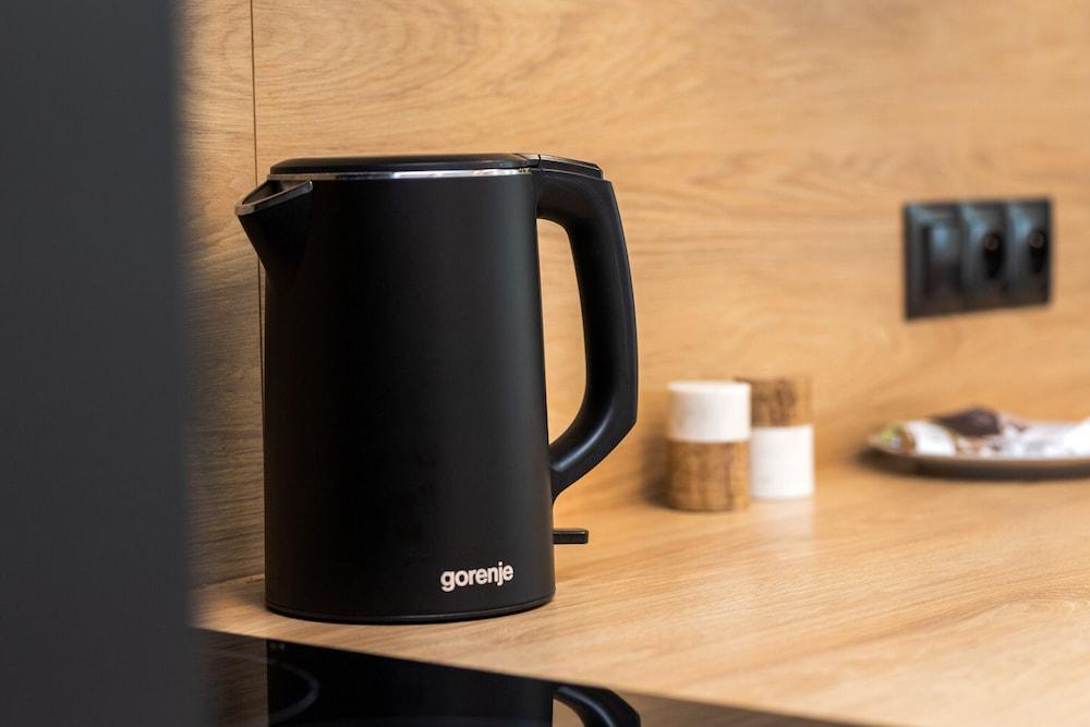 Atmospheric Jagielly by Renters