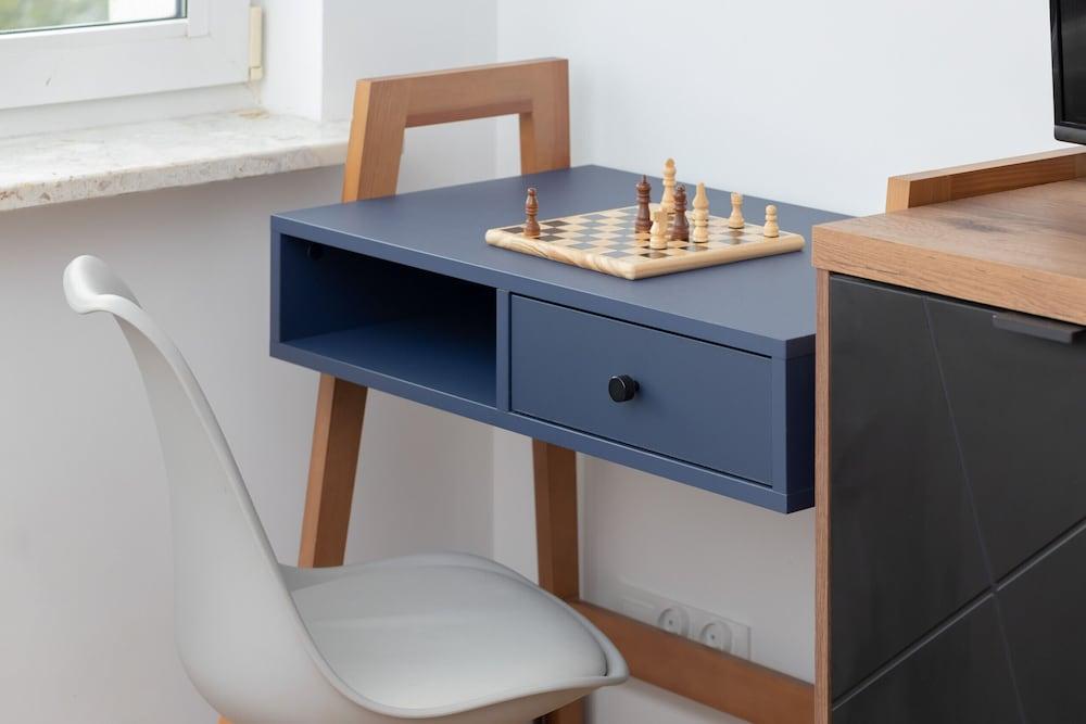 Apartment Broniewskiego by Renters