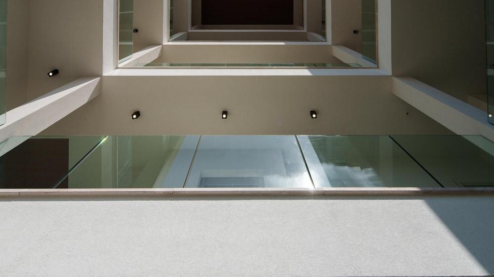 Welcomely - Superior Room - Lucio Dalla