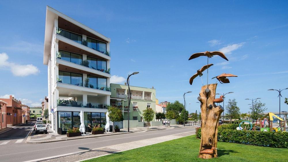 Welcomely - Deluxe Room - Frank Sinatra