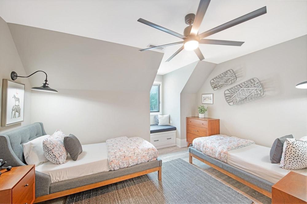 Sterling on Strawpocket