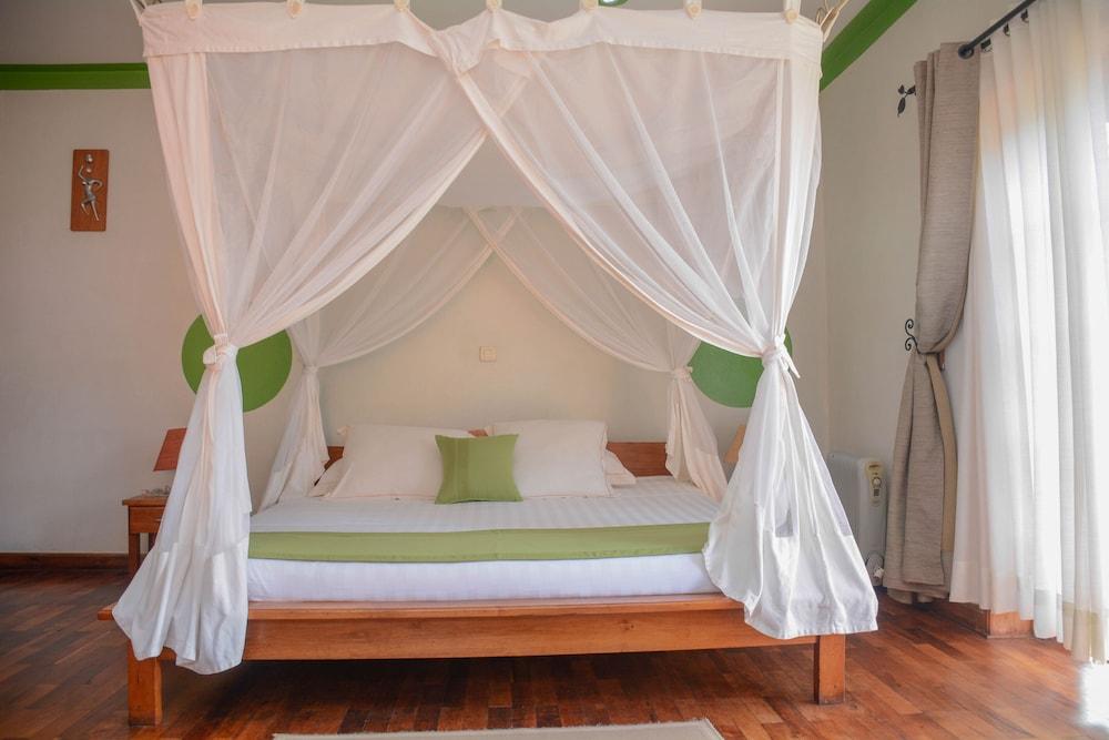 Andasibe Cyperus Hotel