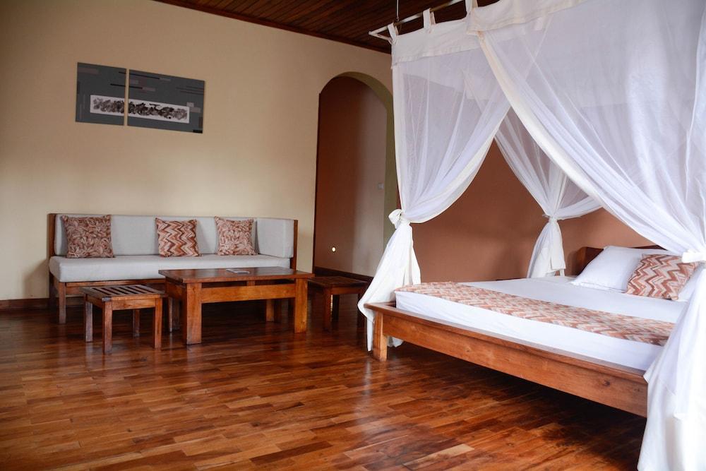 Andasibe Cyperus Hotel