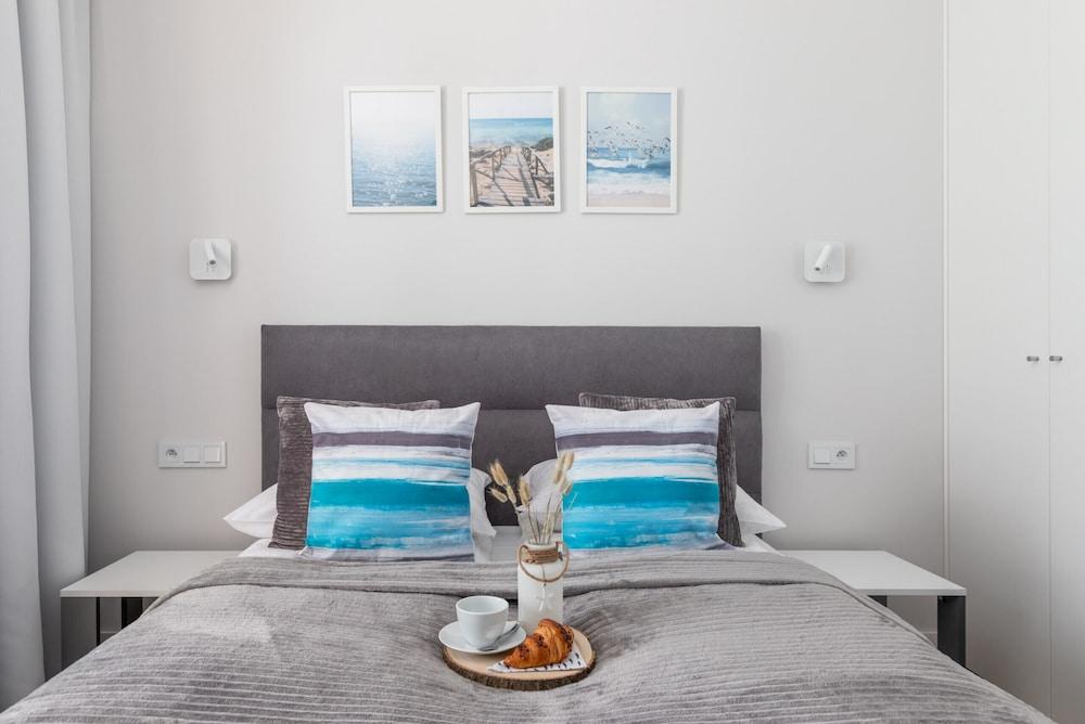 Polanki Aqua by Renters Prestige