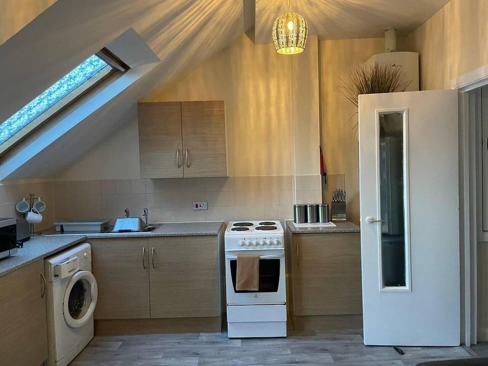 Leeds Cute 1 bed Apt, Garden, Free Wifi & Parking