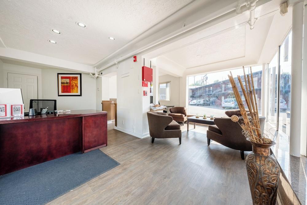 Banfield Studios By OYO Portland OR