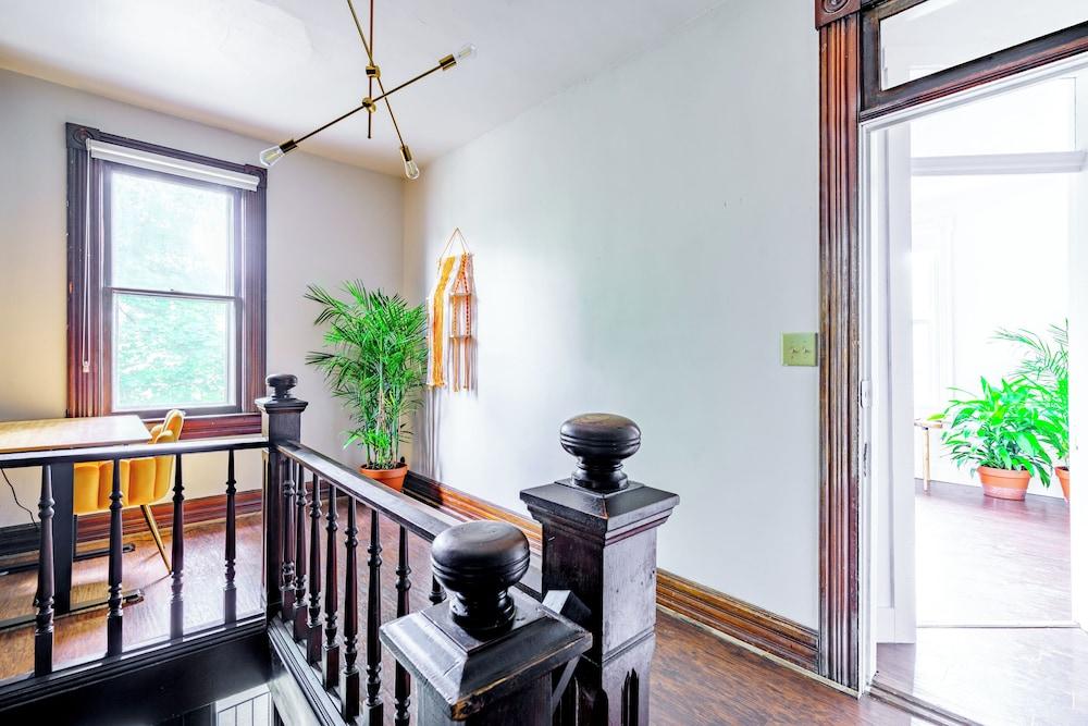 Jungle House Luxury Stays - Downtown Chillicothe